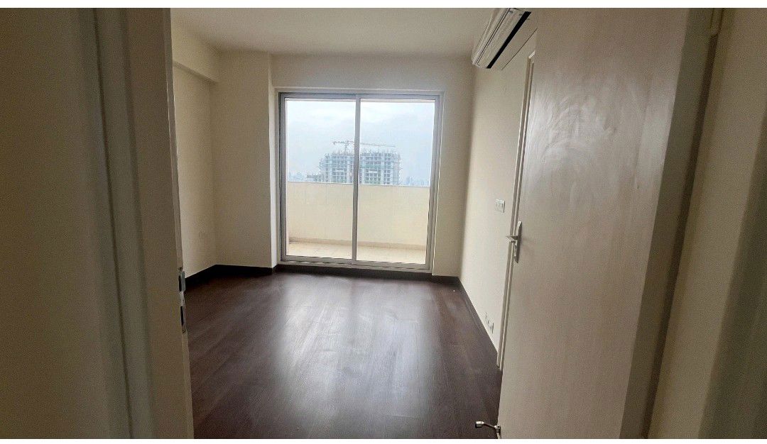 3 BHK + Servant Room Apartment For Rent in Bestech Park View Altura
