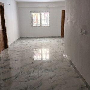 Room in 3 BHK Apartment at Hinoo – for Sale