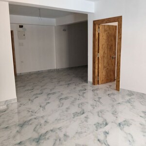 Room in 3 BHK Apartment at Hinoo – for Sale