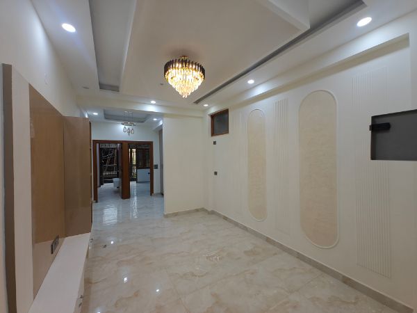3 BHK + Extra Room Builder Floor For Sale in Sector 73