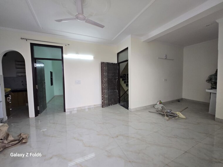 Room, palm-residency-chhatarpur 1 Bedroom 450 Sq.Ft. Apartment In Chattarpur Delhi 10156259
