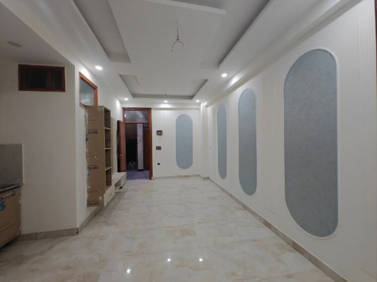 undefined, sector 73 2 Bedroom 1000 Sq.Ft. Builder Floor In Sector 73 Noida 10156278
