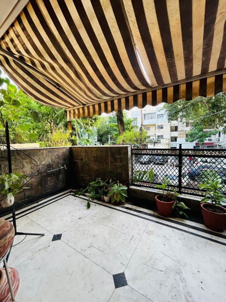 Exterior View, vasant kunj 3 Bedroom 1300 Sq.Ft. Apartment In Vasant Kunj Delhi 10156312