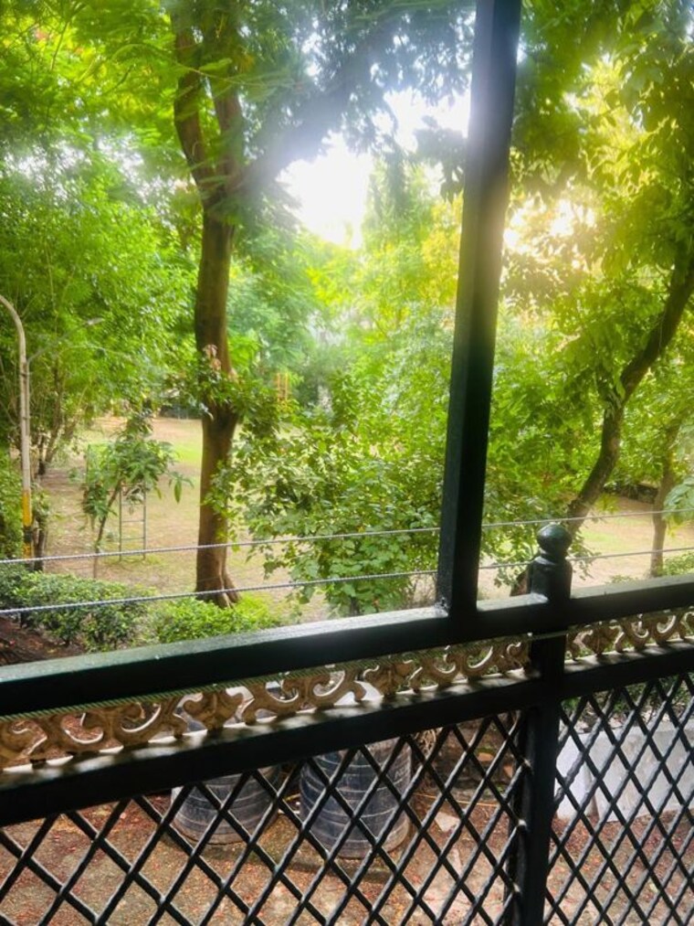 Swimming Pool, vasant kunj 3 Bedroom 1300 Sq.Ft. Apartment In Vasant Kunj Delhi 10156312