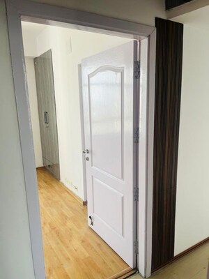 Room in 3 BHK Apartment at Kendriya Lok Nirman CHS, Phi Iv Greater Noida – for Sale