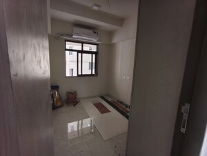 Master Bedroom in 1.5 BHK Apartment at Rajshree Castle, Ghatkopar East – for Rent
