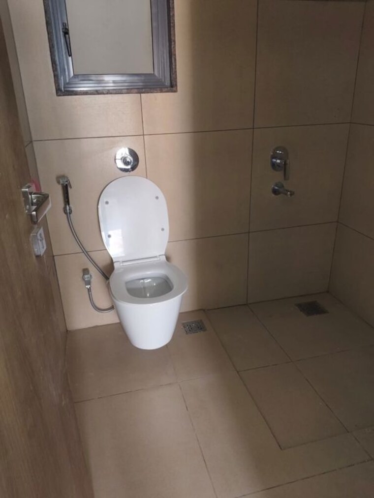 Bathroom, majestique-signature-towers 3 Bedroom 1197 Sq.Ft. Apartment In Balewadi Pune 10156435