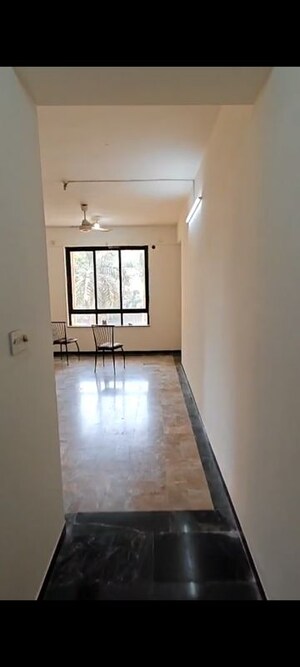 Room in 2 BHK Apartment at Hiranandani Estate Princeton, Ghodbunder Road – for Rent