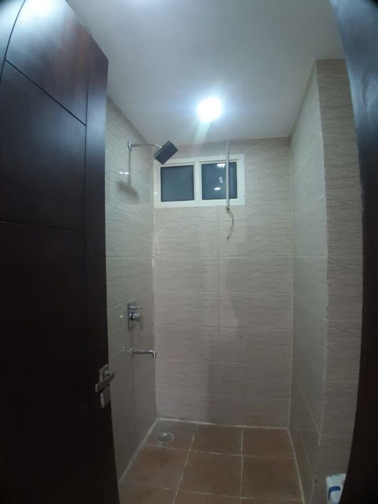 Bathroom, sector 45 4 Bedroom 2400 Sq.Ft. Builder Floor In Sector 45 Gurgaon 10156444