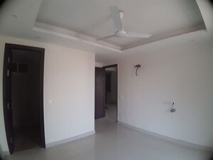 Room in 4 BHK Builder Floor at Sector 45 – for Rent