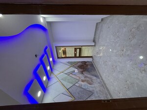 Furnished Amenities in 3 BHK Builder Floor at Govindpuri – for Sale