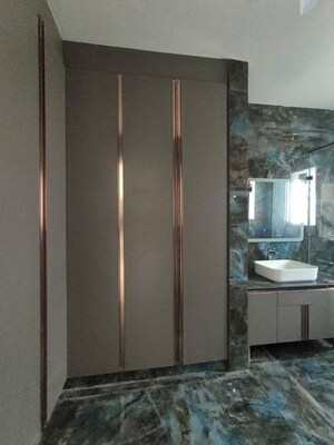 Building Lobby in 4 BHK Builder Floor at Sector 45 – for Sale