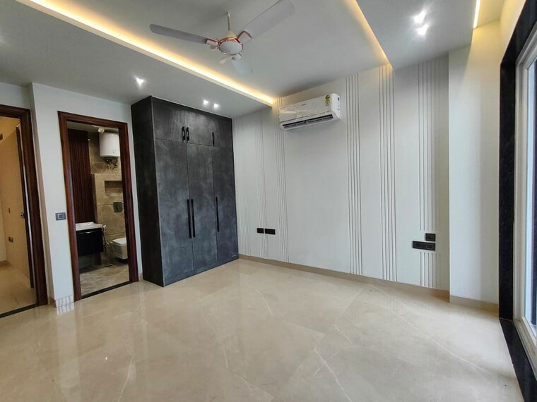 Room, unitech-south-city-1 3 Bedroom 1800 Sq.Ft. Builder Floor In South City 1 Gurgaon 10156482