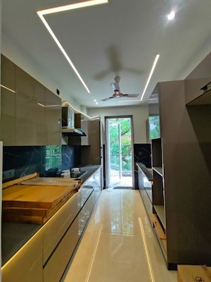 Kitchen in 3 BHK Builder Floor at Unitech South City 1, South City 1 – for Rent