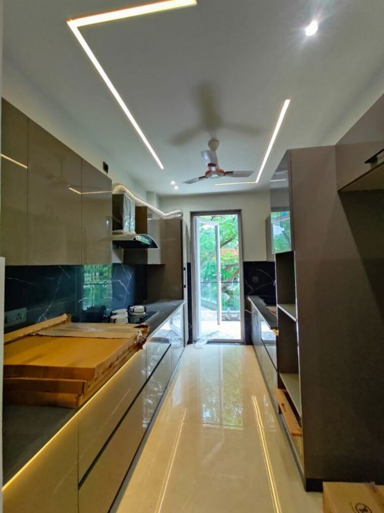 Kitchen, unitech-south-city-1 3 Bedroom 1800 Sq.Ft. Builder Floor In South City 1 Gurgaon 10156482