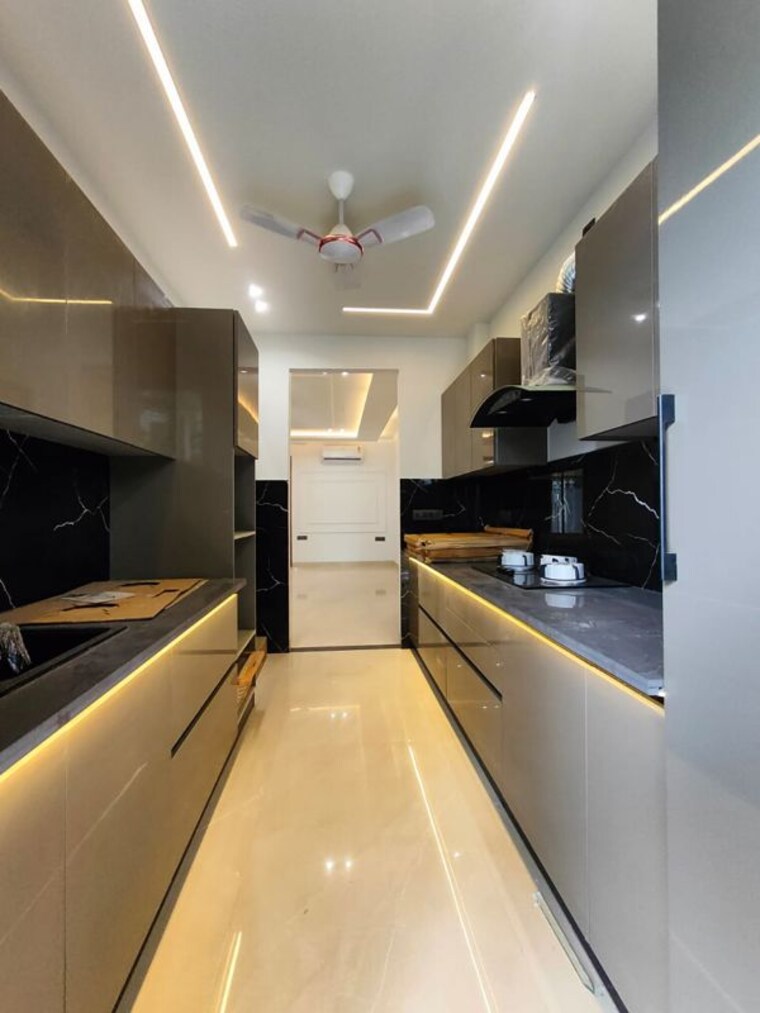 Kitchen, unitech-south-city-1 3 Bedroom 1800 Sq.Ft. Builder Floor In South City 1 Gurgaon 10156482