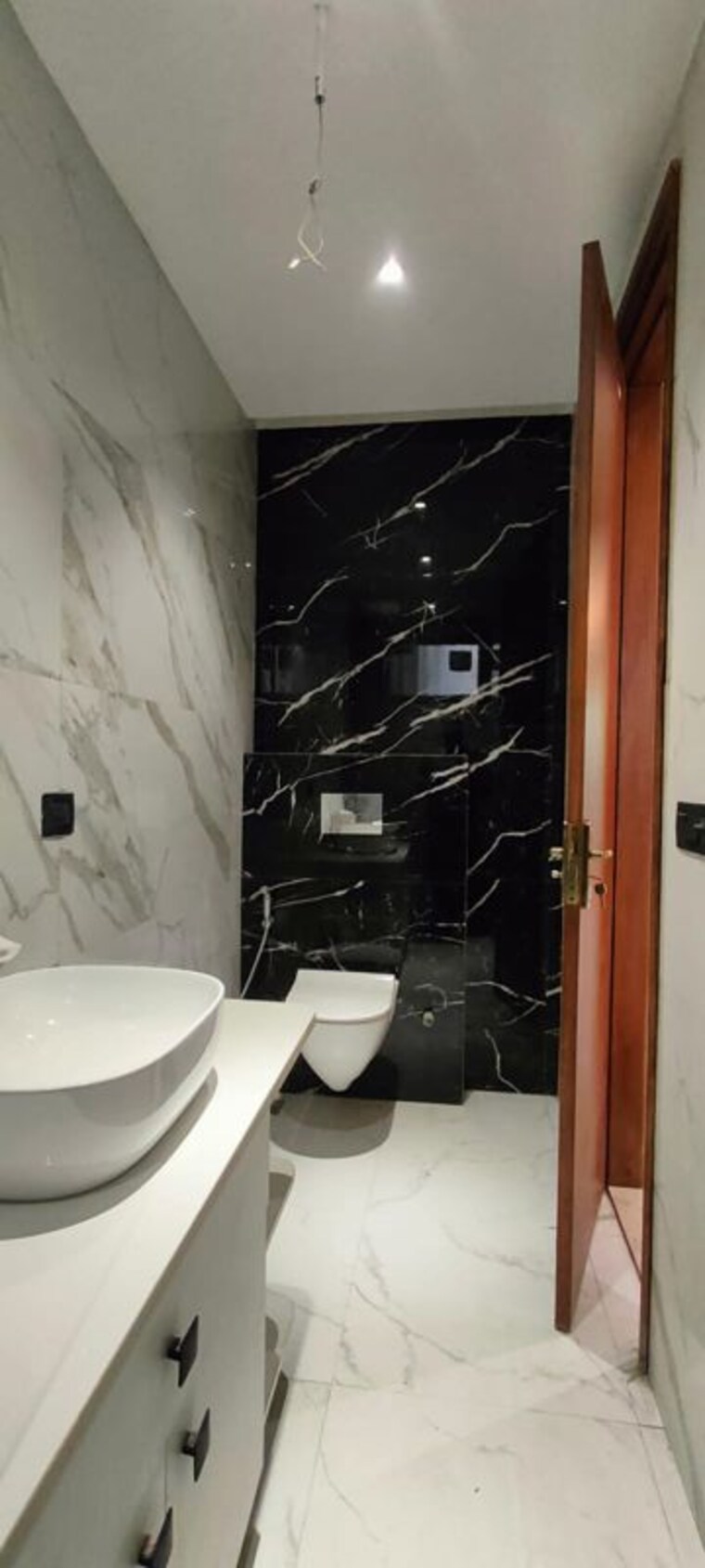 Master Bedroom, unitech-south-city-1 3 Bedroom 1800 Sq.Ft. Builder Floor In South City 1 Gurgaon 10156488