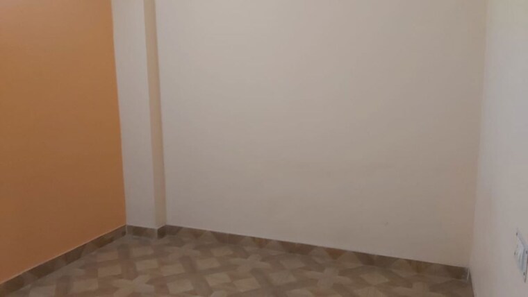 Room, mayur vihar 2.5 Bedroom 650 Sq.Ft. Builder Floor In Mayur Vihar Delhi 10156497