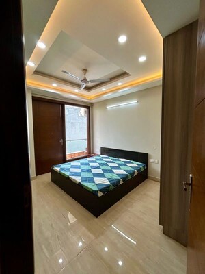 Bedroom in 2 BHK Builder Floor at Sector 45 – for Rent