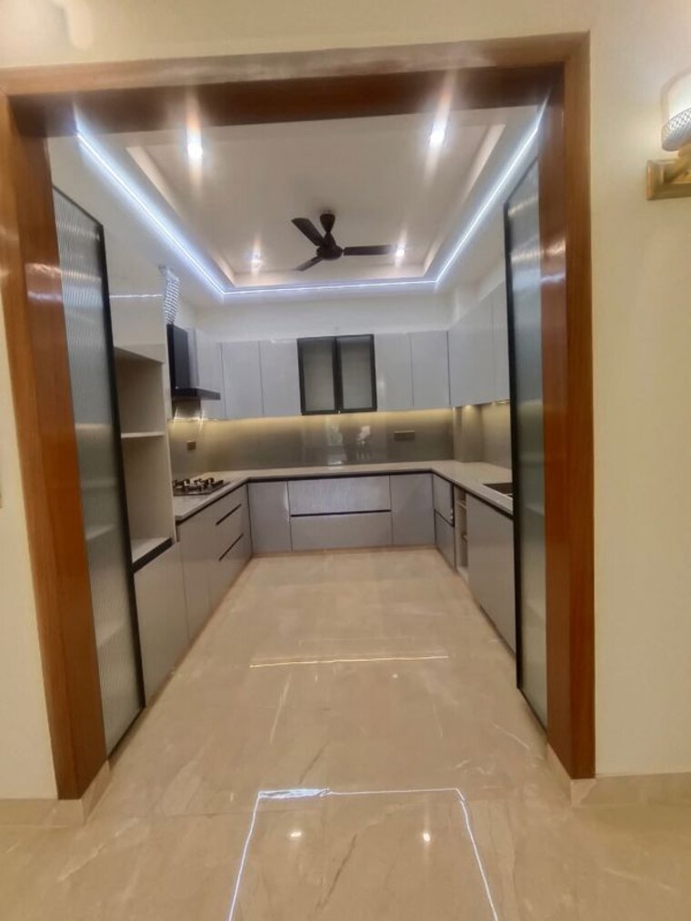 Kitchen, sector 45 3 Bedroom 2000 Sq.Ft. Builder Floor In Sector 45 Gurgaon 10156527