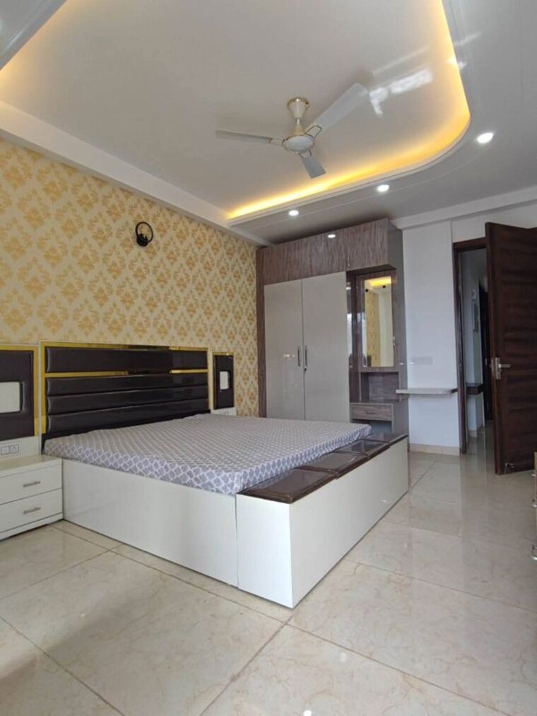 Kitchen, unitech-south-city-1 3 Bedroom 1805 Sq.Ft. Builder Floor In South City 1 Gurgaon 10156531