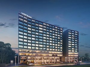  Office Space – Exterior View View at Sun Westbank, Navrangpura - for Rent