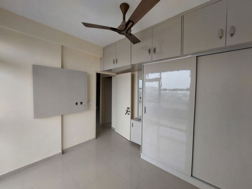 1 BHK 396 Sq.Ft. Apartment in Pyramid Altia