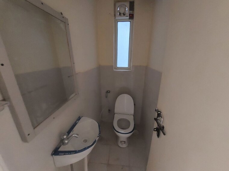 Bathroom, pyramid-altia 1 Bedroom 396 Sq.Ft. Apartment In Sector 70 Gurgaon 10156543