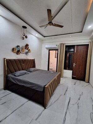 Bedroom in 3 BHK Builder Floor at Sector 45 – for Rent