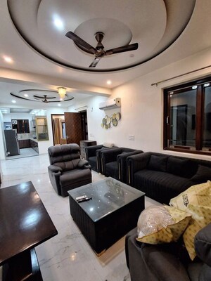 3 BHK Builder Floor For Rent in Sector 45