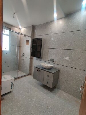 Kitchen in 3 BHK Builder Floor at Sector 45 – for Rent