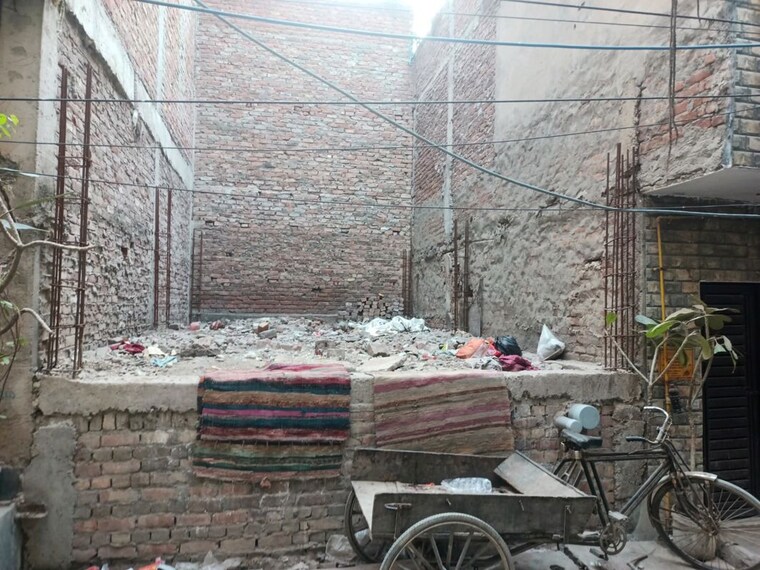 undefined, burari  360 Sq.Yd. Plot In Burari Delhi 10156623