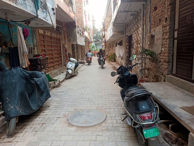 undefined, burari  360 Sq.Yd. Plot In Burari Delhi 10156623