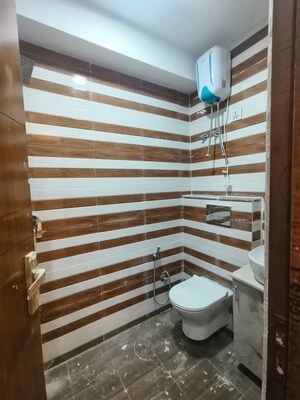 Staircase in 3 BHK Builder Floor at Sector 45 – for Rent