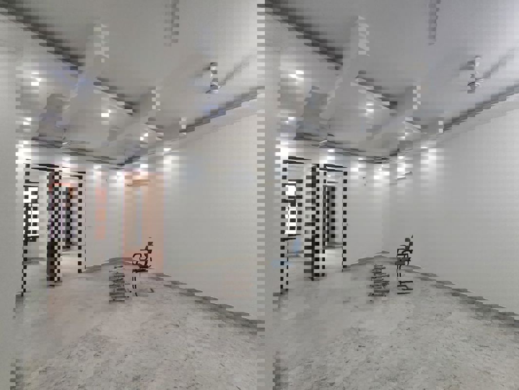 3 BHK 2100 Sq.Ft. Builder Floor in DLF City Phase IV