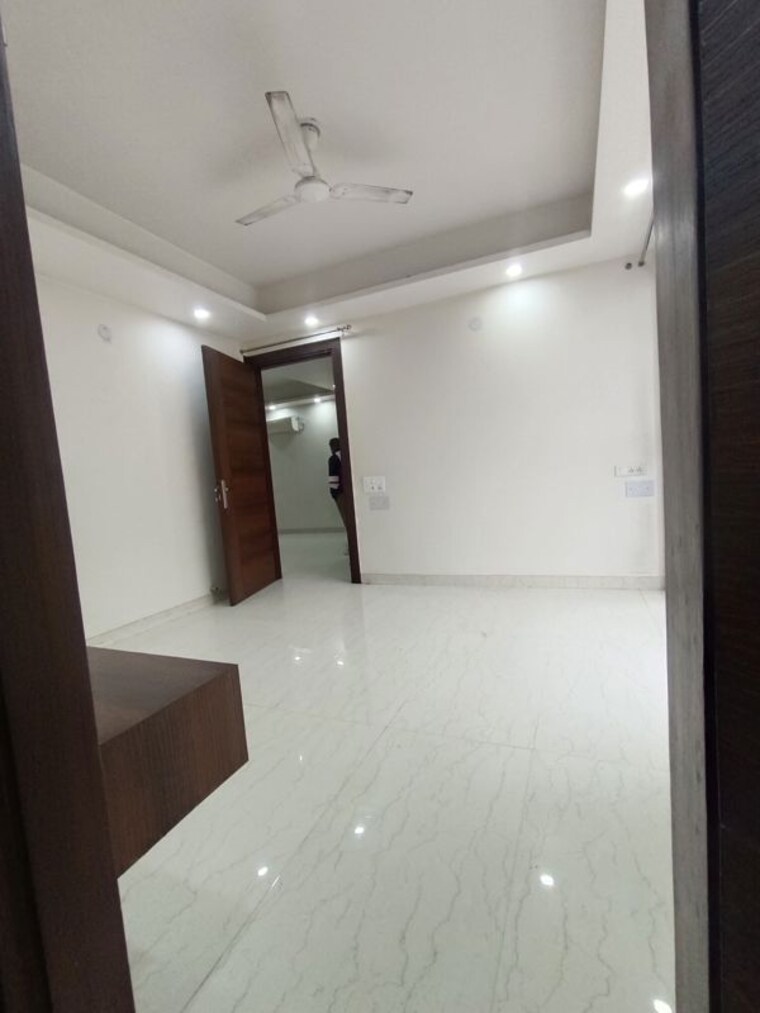 Room, sector 45 3 Bedroom 2025 Sq.Ft. Builder Floor In Sector 45 Gurgaon 10156735