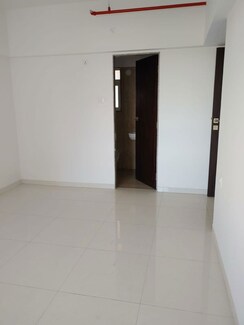 3 BHK + Servant Room Apartment For Rent in Aloha Towers