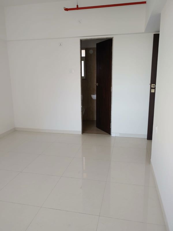 3 BHK + Servant Room Apartment For Rent in Aloha Towers