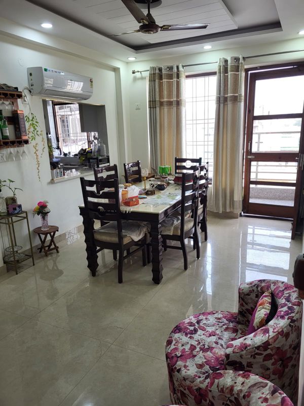 3 BHK Builder Floor For Sale in Sector 7