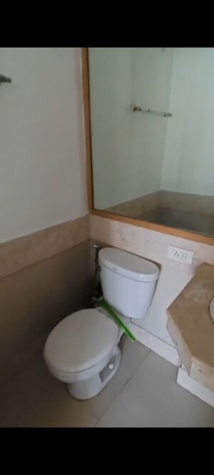 2 BHK Apartment For Rent in Hiranandani Villa Grand, Ghodbunder Road