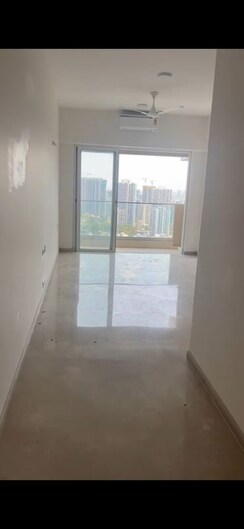 2 BHK Apartment For Sale in Kalpataru Radiance