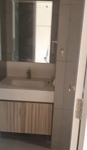 Bathroom in 3 BHK Apartment at Ireo Skyon, Sector 60 – for Rent