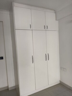 Furnished Amenities in 3 BHK Apartment at Adani M2K Oyster Grande, Sector 102 – for Rent