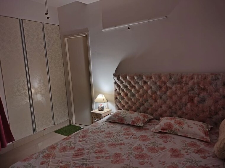 Bedroom, jaypee-greens-kosmos 2 Bedroom 960 Sq.Ft. Apartment In Sector 134 Noida 10156891