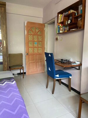 Study Room in 2 BHK Apartment at Khimawat Bhavan CHS, Andheri East – for Rent