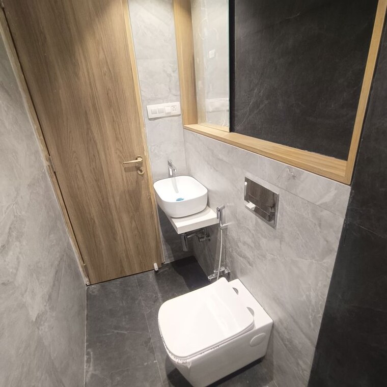 Bathroom, goregaon east 2 Bedroom 810 Sq.Ft. Apartment In Goregaon East Mumbai 10156904