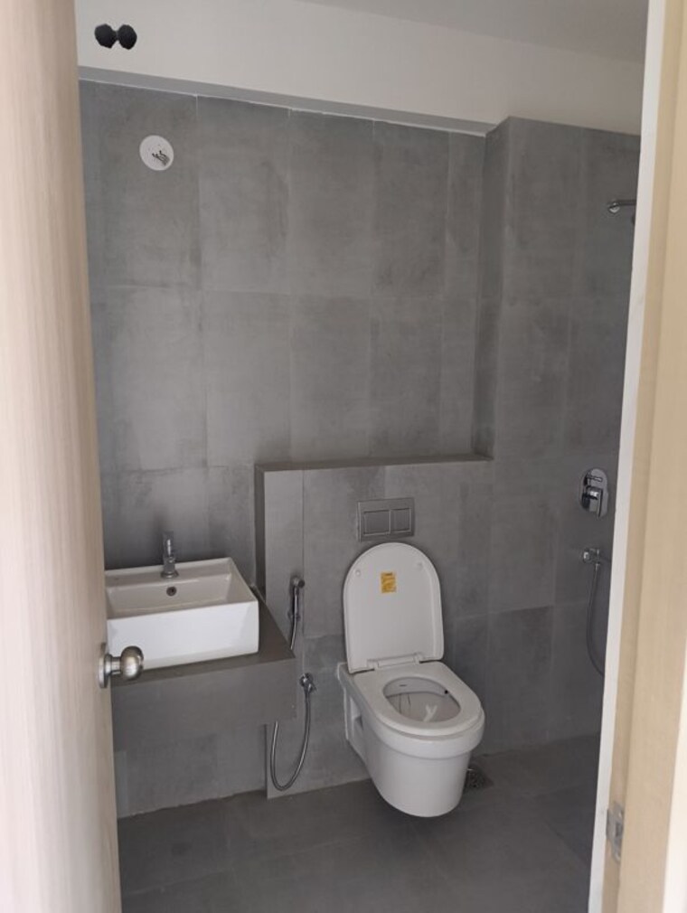 Attached Bathroom, rajesh-raj-infinia 4 Bedroom 1400 Sq.Ft. Apartment In Malad West Mumbai 10156889