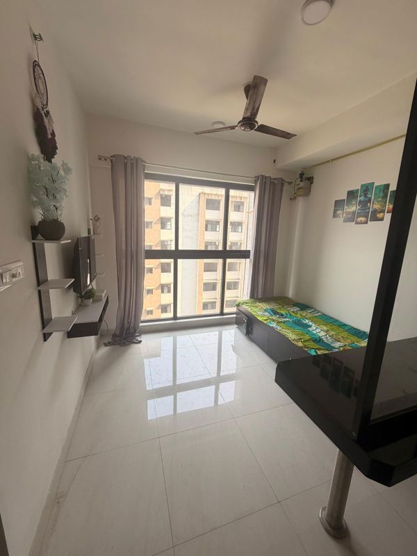 1 BHK Apartment For Rent in Lodha Crown Kolshet