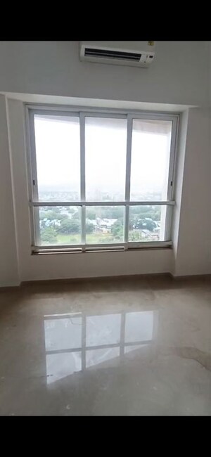 Master Bedroom in 3 BHK Apartment at Kalpataru Radiance, Goregaon West – for Sale