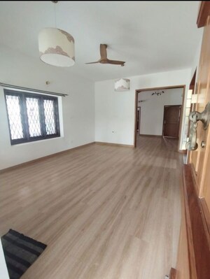 Bedroom in 4 BHK Independent House at Deccan Vilas, Dollars Colony – for Rent